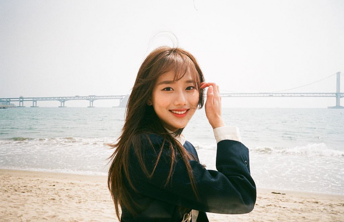 Naeun%20(April)%202