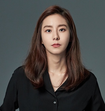 Self-Reliance_of_Hyo-Sims_Family-a00